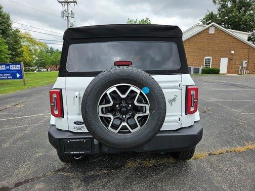2024 Ford Bronco Outer Banks