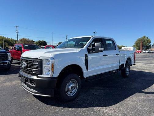 Oxford White 2027 Ford F-250 XL
