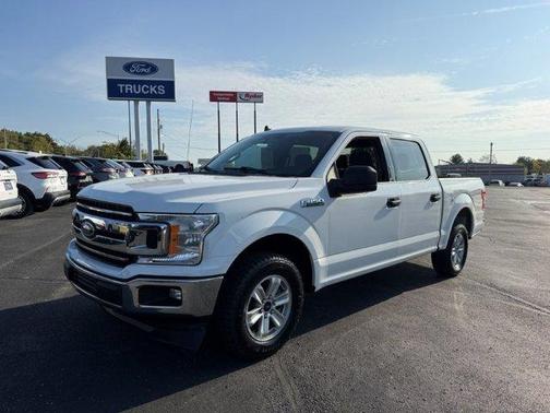 Oxford White 2019 Ford F-150 XLT