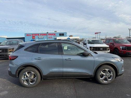 2026 Ford Escape ST-Line AWD