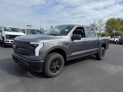 2025 Ford F-150 Lightning Pro