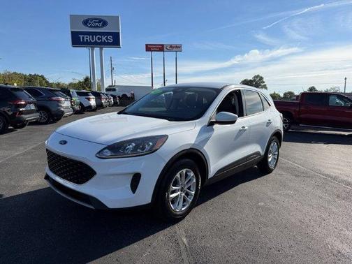 Oxford White 2021 Ford Escape SE