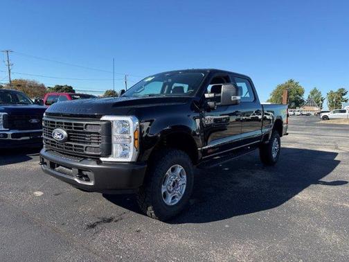 Agate Black Metallic 2027 Ford F-350 XL