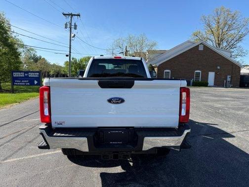 2025 Ford F-350 XLT