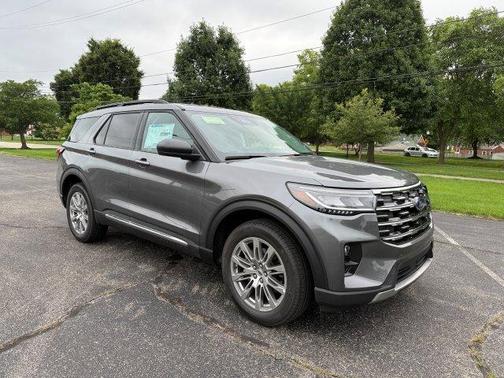 2025 Ford Explorer Active 4WD