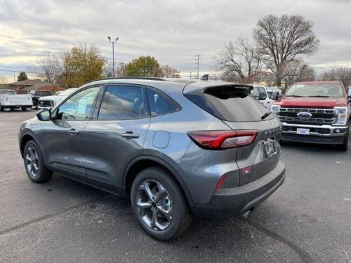2026 Ford Escape ST-Line AWD