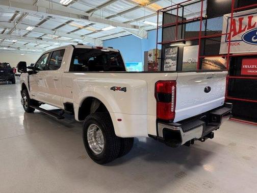 2025 Ford F-350 Lariat DRW