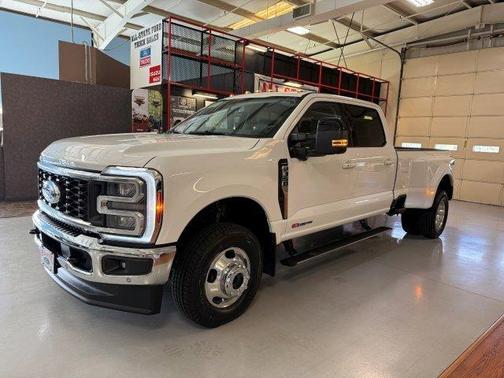2025 Ford F-350 Lariat DRW