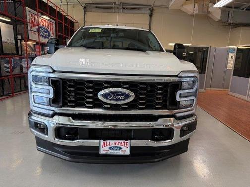 2025 Ford F-350 Lariat DRW