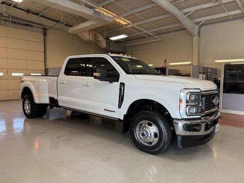2025 Ford F-350 Lariat DRW