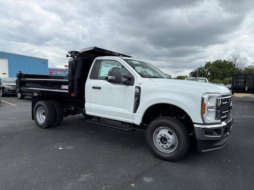 2025 Ford F-350 XL DRW