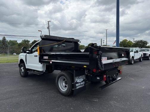 2025 Ford F-350 XL DRW