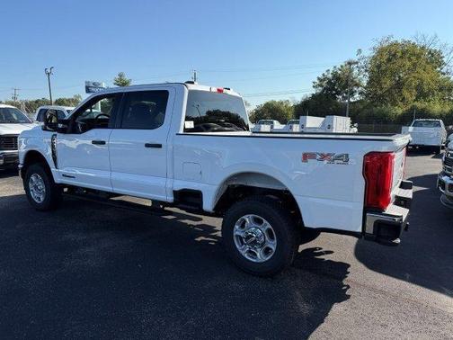 2026 Ford F-350 XLT