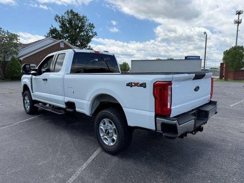 2025 Ford F-350 XLT