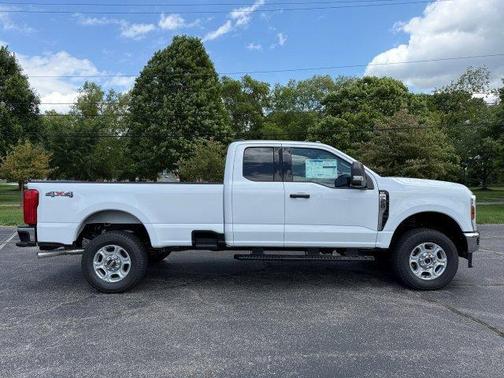 2025 Ford F-350 XLT