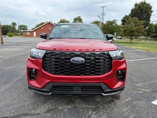2025 Ford Explorer ST-Line 4WD