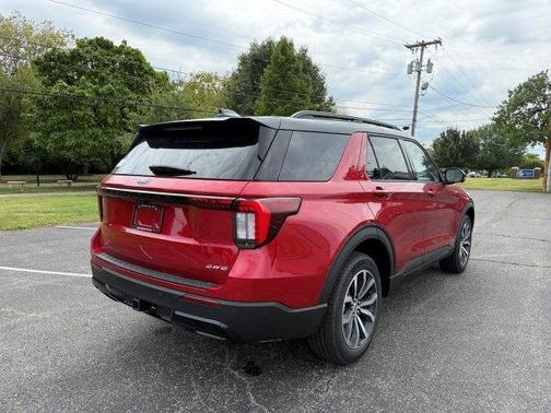 2025 Ford Explorer ST-Line 4WD