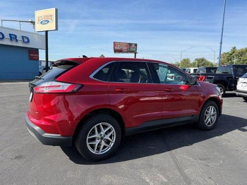 Red 2024 Ford Edge SEL
