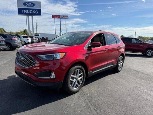 Red 2024 Ford Edge SEL
