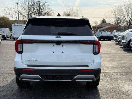 Star White 2026 Ford Explorer Platinum