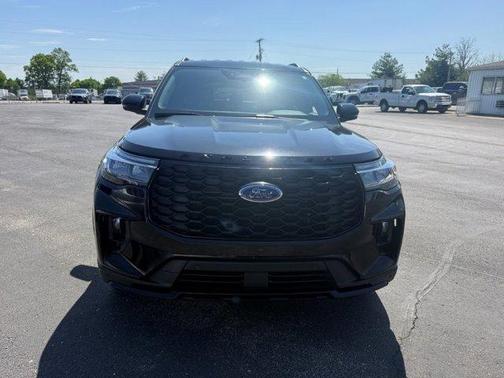 Agate Black Metallic 2025 Ford Explorer ST-Line