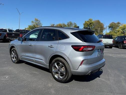 2023 Ford Escape ST-Line Select