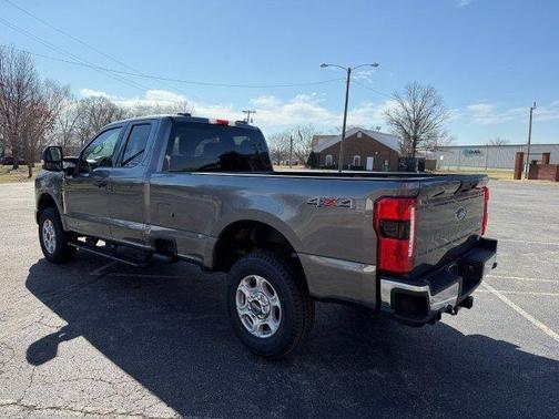 2025 Ford F-250 XLT