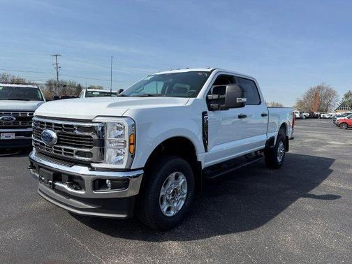 Oxford White 2026 Ford F-350 XLT