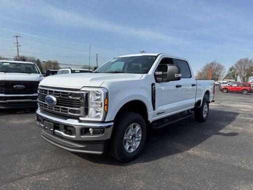 Oxford White 2026 Ford F-350 XLT