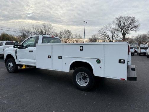 2025 Ford F-350 XL DRW