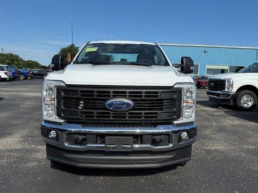 Oxford White 2026 Ford F-350 XL