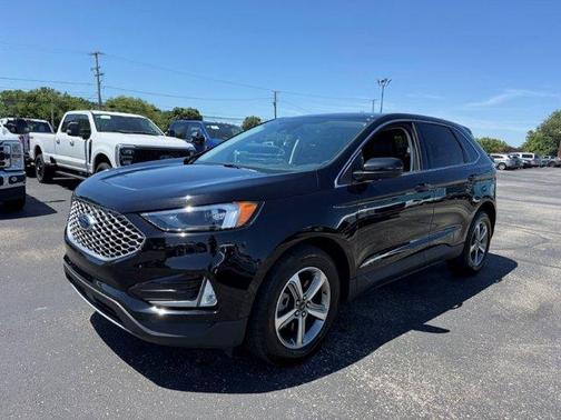 Black 2024 Ford Edge SEL