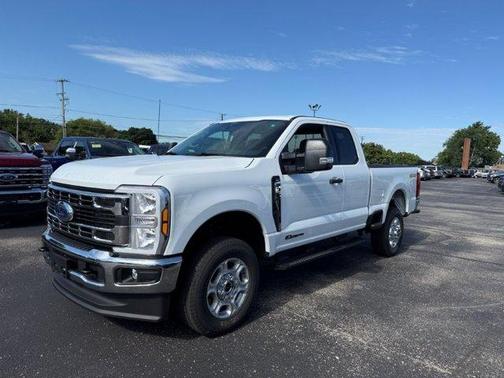 Oxford White 2026 Ford F-350 XLT