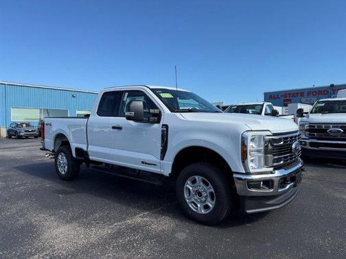 Oxford White 2026 Ford F-350 XLT