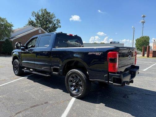2023 Ford F-250 XLT