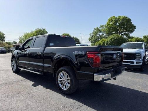 Agate Black Metallic 2026 Ford F-150 XLT