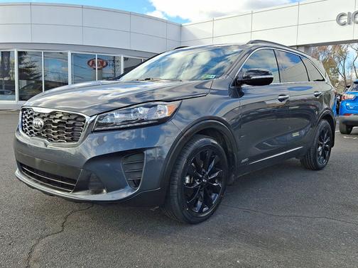 2019 Kia Sorento S V6