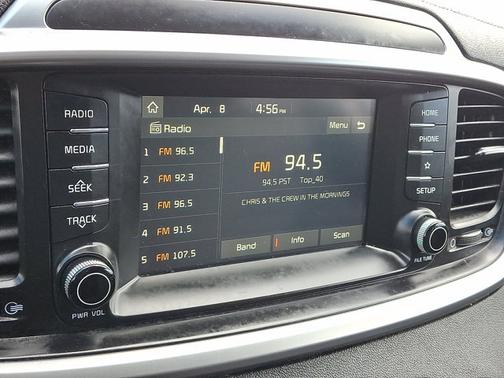 2019 Kia Sorento S V6