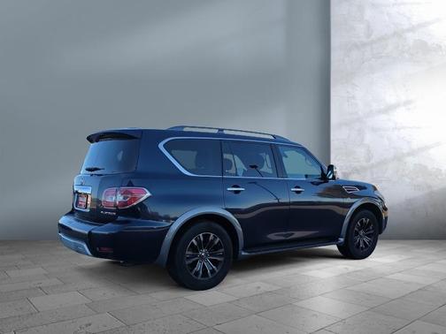 2017 Nissan Armada Platinum