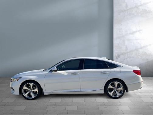 2018 Honda Accord Touring 2.0T