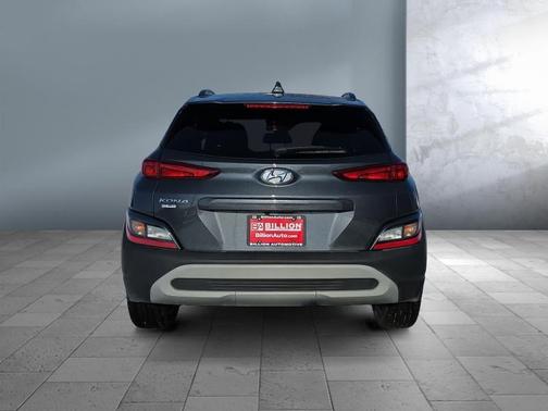 2022 Hyundai KONA SEL