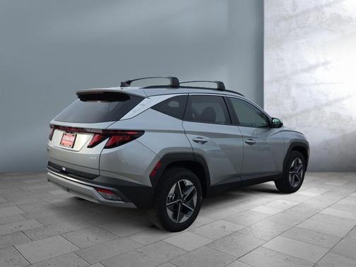 Shimmering Silver 2026 Hyundai TUCSON SEL