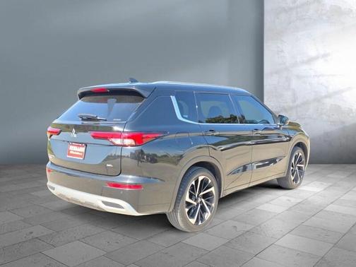 2022 Mitsubishi Outlander SEL