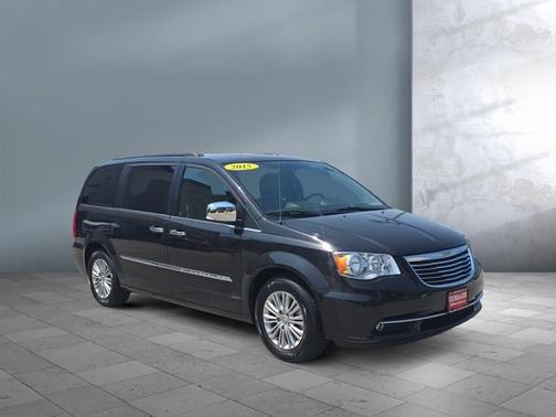 2015 Chrysler Town & Country Touring-L