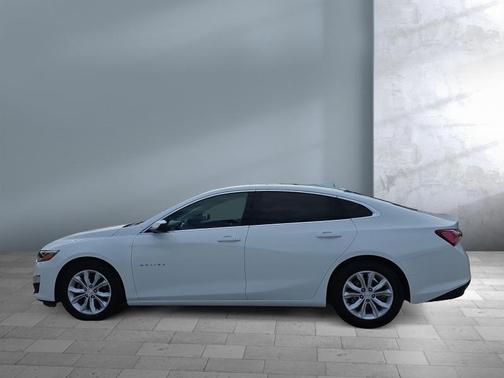 Summit White 2022 Chevrolet Malibu LT
