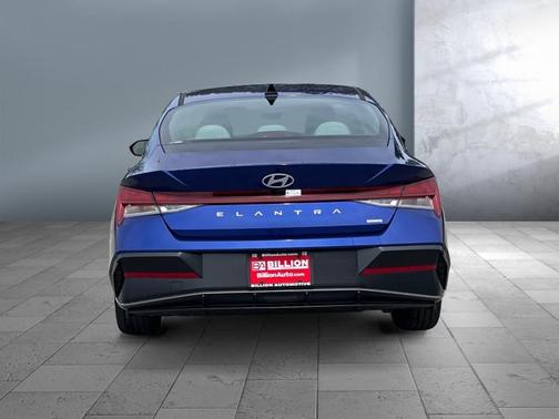 2025 Hyundai ELANTRA HEV Limited