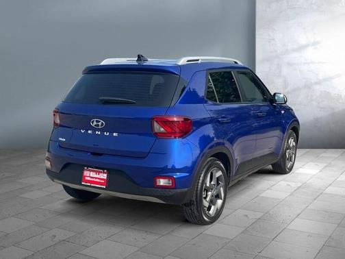 2021 Hyundai VENUE SEL