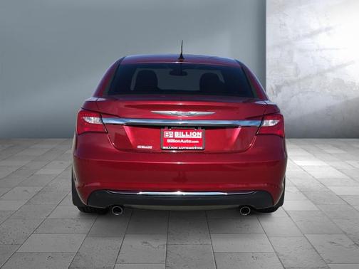 2012 Chrysler 200 Limited