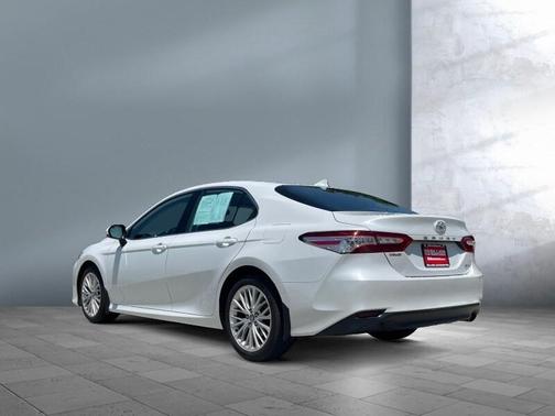 2020 Toyota Camry XLE