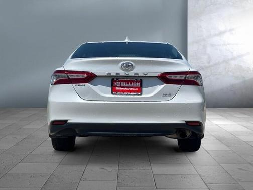 2020 Toyota Camry XLE
